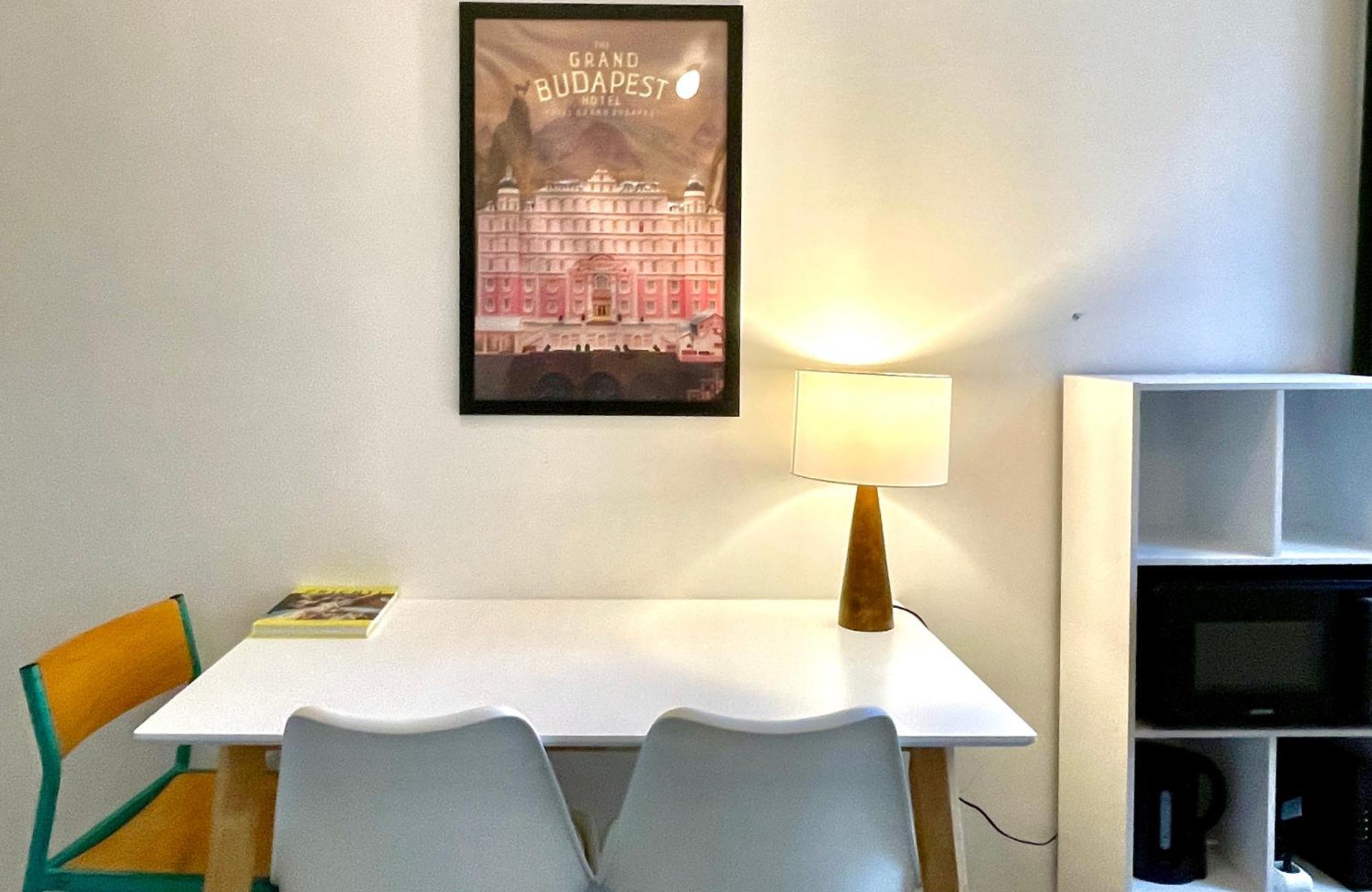 Charming Bright Sunny Studio Near Canal St Martin Paris Exterior photo